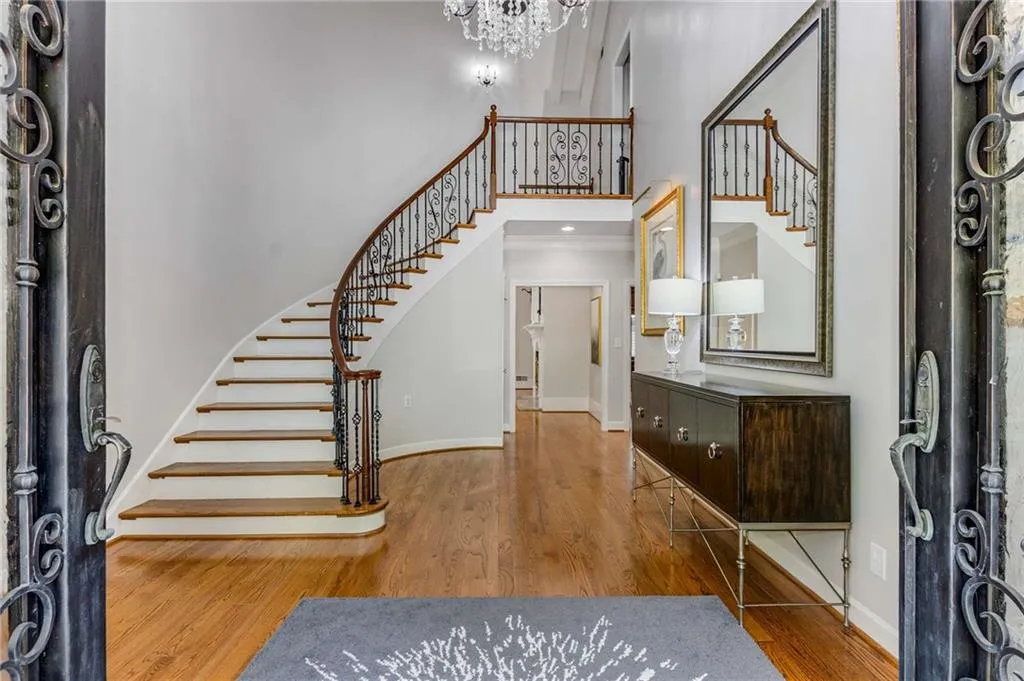 5780 Heards Forest Drive, Atlanta, Georgia 30328, 6 Bedrooms Bedrooms, ,5 BathroomsBathrooms,Residential,Sold,5780 Heards Forest Drive,7554342