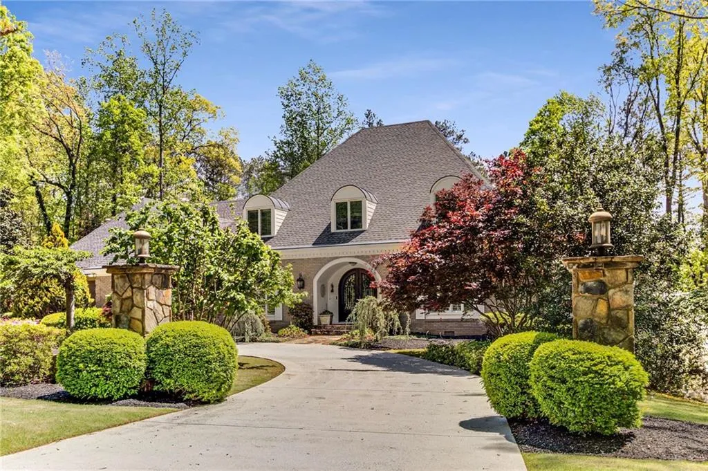 5780 Heards Forest Drive, Atlanta, Georgia 30328, 6 Bedrooms Bedrooms, ,5 BathroomsBathrooms,Residential,Sold,5780 Heards Forest Drive,7554342 5780 Heards Forest Drive, Atlanta, Georgia 30328, 6 Bedrooms Bedrooms, ,5 BathroomsBathrooms,Residential,Sold,5780 Heards Forest Drive,7554342