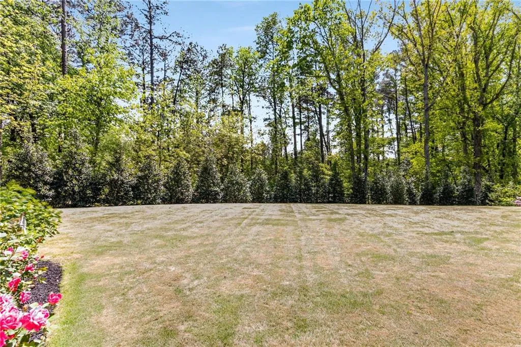 5780 Heards Forest Drive, Atlanta, Georgia 30328, 6 Bedrooms Bedrooms, ,5 BathroomsBathrooms,Residential,Sold,5780 Heards Forest Drive,7554342