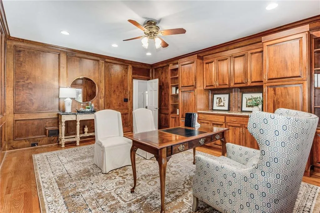 5780 Heards Forest Drive, Atlanta, Georgia 30328, 6 Bedrooms Bedrooms, ,5 BathroomsBathrooms,Residential,Sold,5780 Heards Forest Drive,7554342
