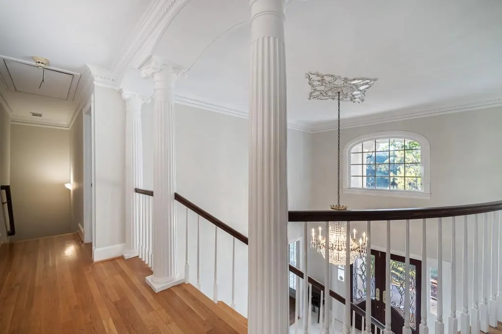 2207 Spalding Drive, Sandy Springs, Georgia 30350, 5 Bedrooms Bedrooms, ,4 BathroomsBathrooms,Residential,Sold,2207 Spalding Drive,6805624
