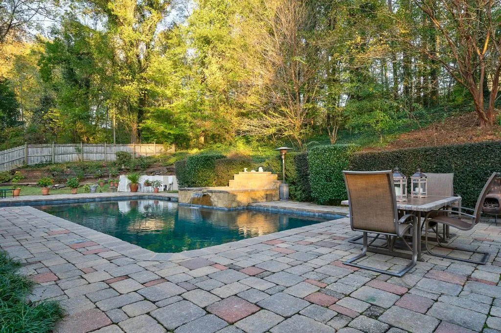 2207 Spalding Drive, Sandy Springs, Georgia 30350, 5 Bedrooms Bedrooms, ,4 BathroomsBathrooms,Residential,Sold,2207 Spalding Drive,6805624