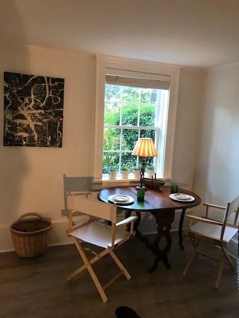 200 Montgomery Ferry Drive Ne Unit 31, Atlanta, Georgia 30309, 1 Bedroom Bedrooms, ,1 BathroomBathrooms,Residential,Sold,200 Montgomery Ferry Drive Ne Unit 31,5988333