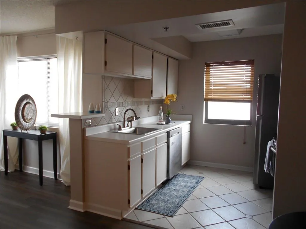 795 Hammond Drive Unit 1112, Atlanta, Georgia 30328, 1 Bedroom Bedrooms, ,1 BathroomBathrooms,Residential,Sold,795 Hammond Drive Unit 1112,6592354