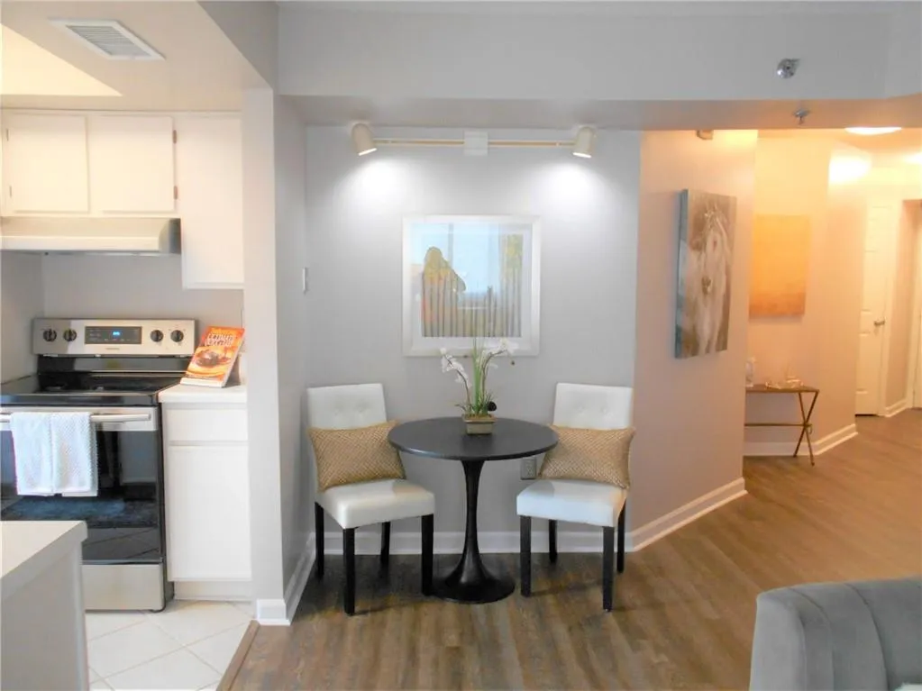 795 Hammond Drive Unit 1112, Atlanta, Georgia 30328, 1 Bedroom Bedrooms, ,1 BathroomBathrooms,Residential,Sold,795 Hammond Drive Unit 1112,6592354