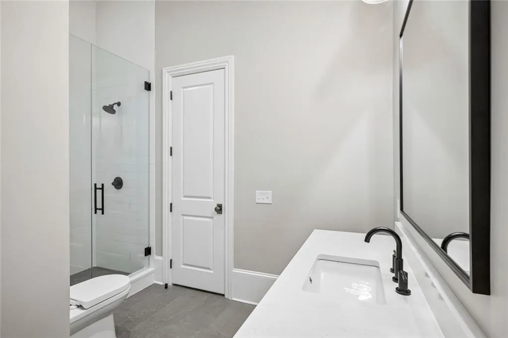 4715 Northside Drive Nw, Atlanta, Georgia 30327, 7 Bedrooms Bedrooms, 0 ,8 BathroomsBathrooms,Residential,For Sale,4715 Northside Drive Nw,7771409