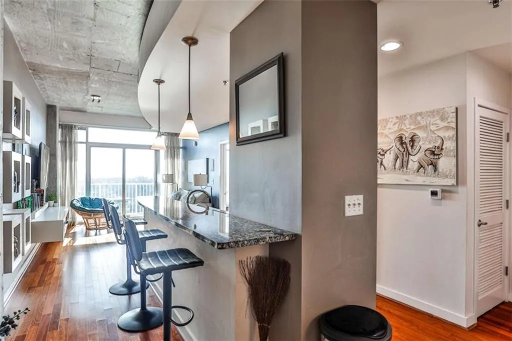 250 Pharr Road Unit 712, Atlanta, Georgia 30305, 1 Bedroom Bedrooms, ,1 BathroomBathrooms,Residential,For Sale,250 Pharr Road Unit 712,7617106