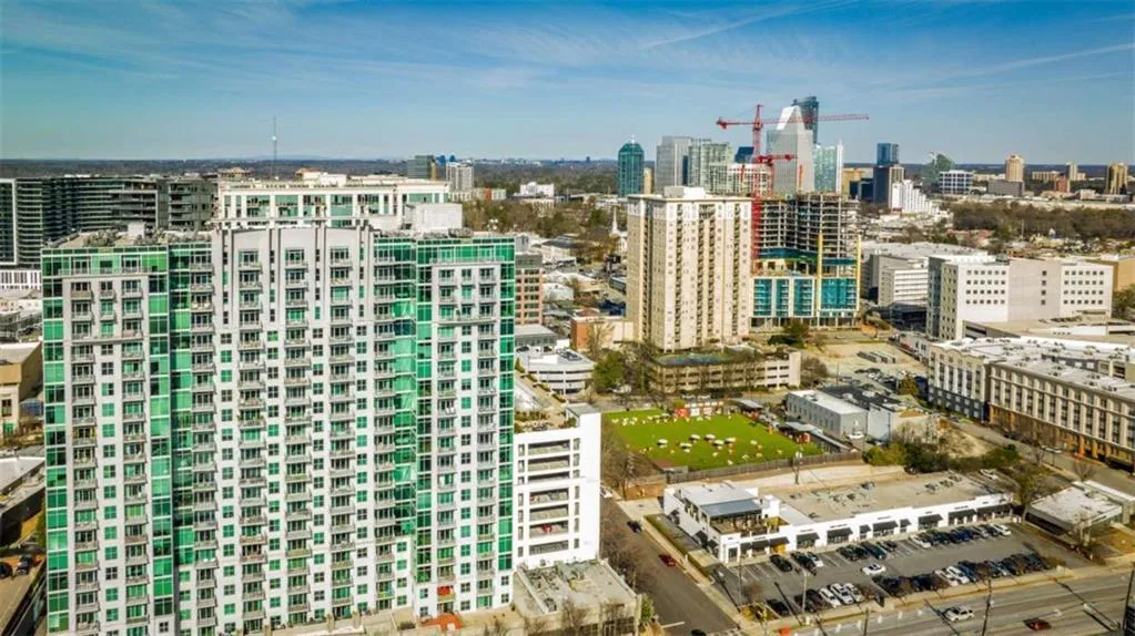 250 Pharr Road Unit 712, Atlanta, Georgia 30305, 1 Bedroom Bedrooms, ,1 BathroomBathrooms,Residential,For Sale,250 Pharr Road Unit 712,7617106