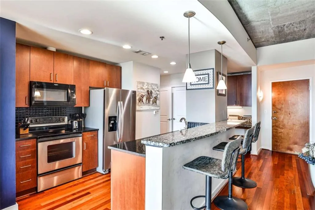 250 Pharr Road Unit 712, Atlanta, Georgia 30305, 1 Bedroom Bedrooms, ,1 BathroomBathrooms,Residential,For Sale,250 Pharr Road Unit 712,7617106