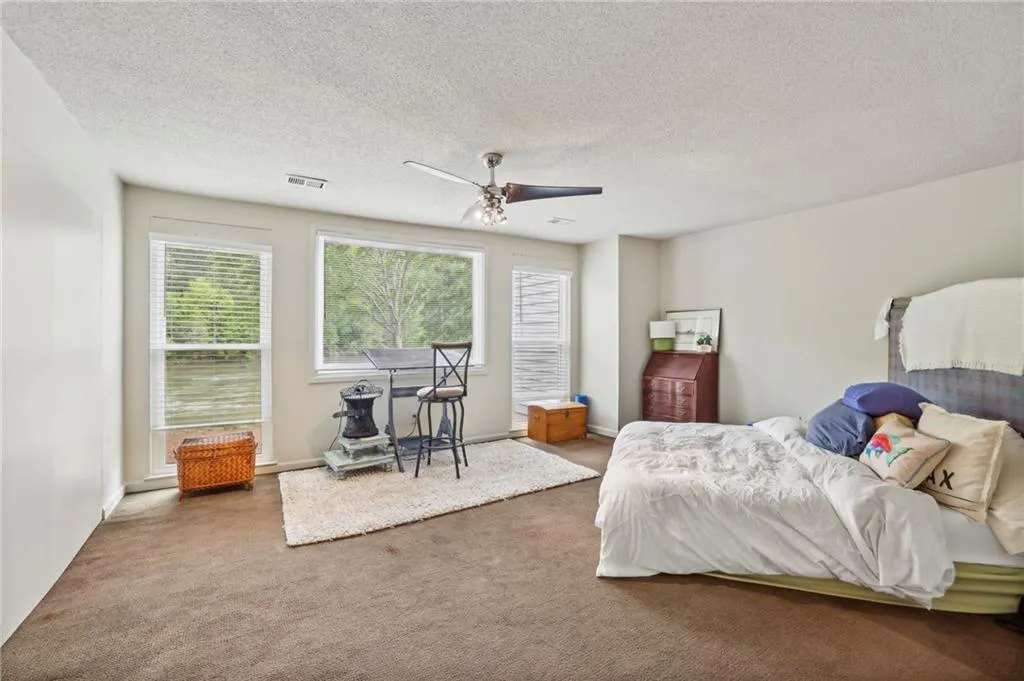 1053 Riverbend Club Drive Se, Atlanta, Georgia 30339, 2 Bedrooms Bedrooms, ,2 BathroomsBathrooms,Residential,For Sale,1053 Riverbend Club Drive Se,7477233