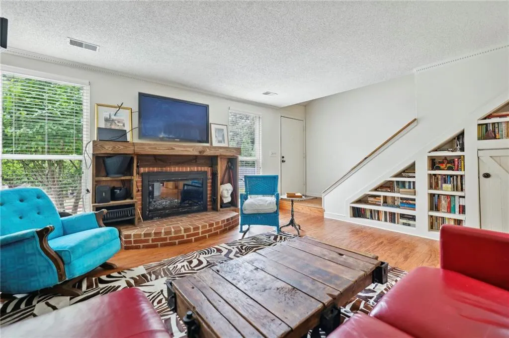 1053 Riverbend Club Drive Se, Atlanta, Georgia 30339, 2 Bedrooms Bedrooms, ,2 BathroomsBathrooms,Residential,For Sale,1053 Riverbend Club Drive Se,7477233