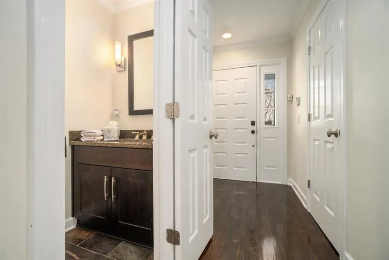 Powder Room Powder Room