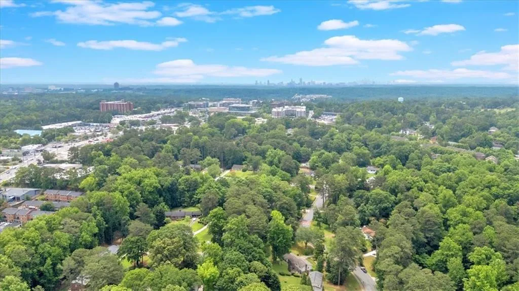 124 Chaseland Road, Atlanta, Georgia 30328, 3 Bedrooms Bedrooms, ,3 BathroomsBathrooms,Residential,Sold,124 Chaseland Road,7584709