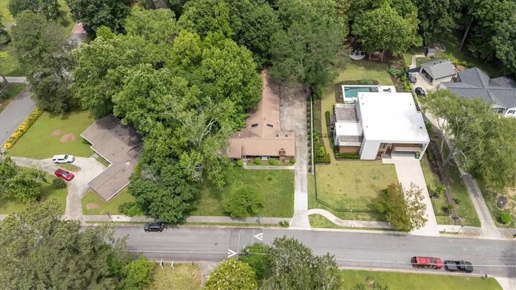 124 Chaseland Road, Atlanta, Georgia 30328, 3 Bedrooms Bedrooms, ,3 BathroomsBathrooms,Residential,Sold,124 Chaseland Road,7584709