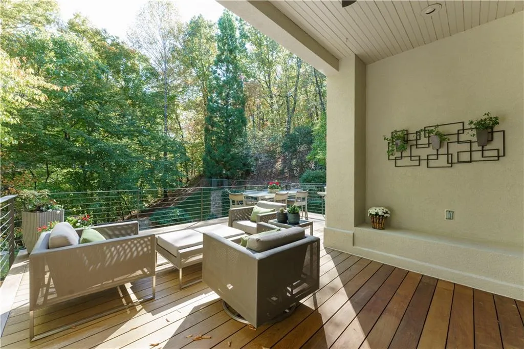 45 Finch Forest Trail, Sandy Springs, Georgia 30327, 4 Bedrooms Bedrooms, ,5 BathroomsBathrooms,Residential,Sold,45 Finch Forest Trail,7164085