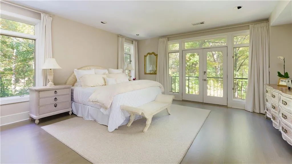 45 Finch Forest Trail, Sandy Springs, Georgia 30327, 4 Bedrooms Bedrooms, ,5 BathroomsBathrooms,Residential,Sold,45 Finch Forest Trail,7164085