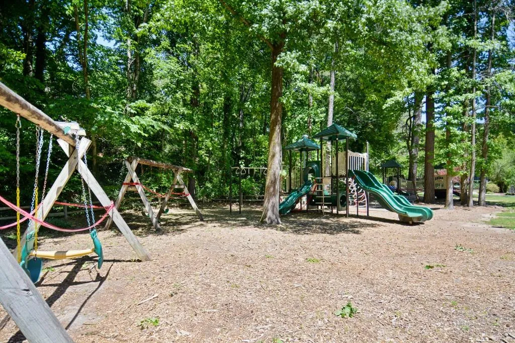 6840 Lisa Lane, Sandy Springs, Georgia 30338, 4 Bedrooms Bedrooms, ,3 BathroomsBathrooms,Residential,Sold,6840 Lisa Lane,6717499