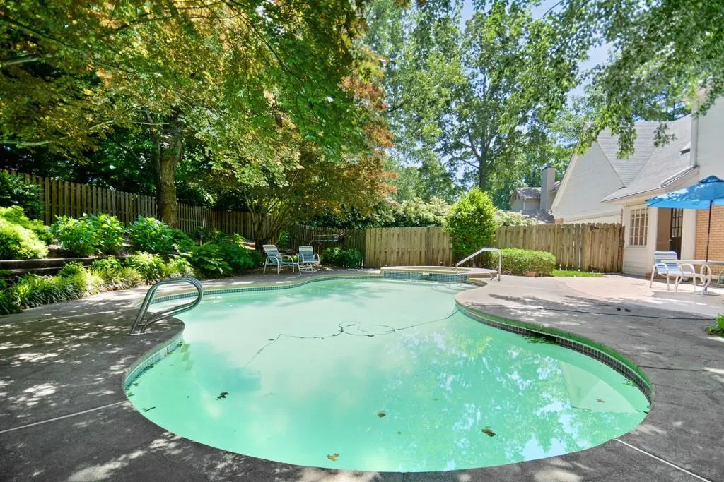 6840 Lisa Lane, Sandy Springs, Georgia 30338, 4 Bedrooms Bedrooms, ,3 BathroomsBathrooms,Residential,Sold,6840 Lisa Lane,6717499