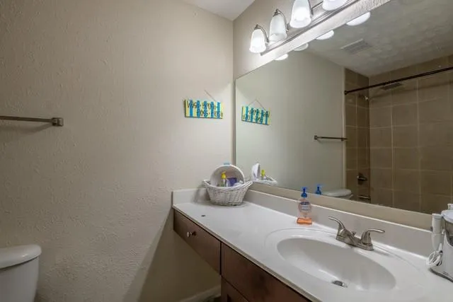 225 Winding River Drive Unit F, Sandy Springs, Georgia 30350, 2 Bedrooms Bedrooms, ,2 BathroomsBathrooms,Residential,Sold,225 Winding River Drive Unit F,6762924