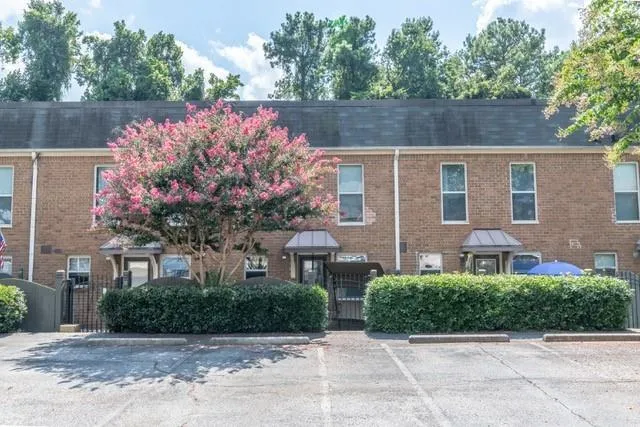 225 Winding River Drive Unit F, Sandy Springs, Georgia 30350, 2 Bedrooms Bedrooms, ,2 BathroomsBathrooms,Residential,Sold,225 Winding River Drive Unit F,6762924