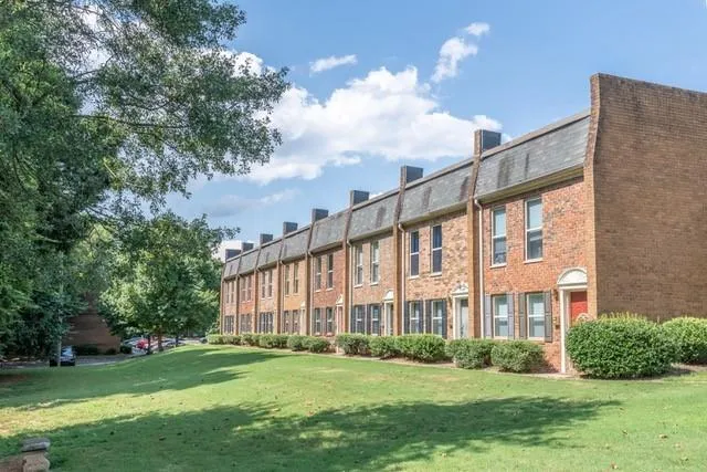225 Winding River Drive Unit F, Sandy Springs, Georgia 30350, 2 Bedrooms Bedrooms, ,2 BathroomsBathrooms,Residential,Sold,225 Winding River Drive Unit F,6762924