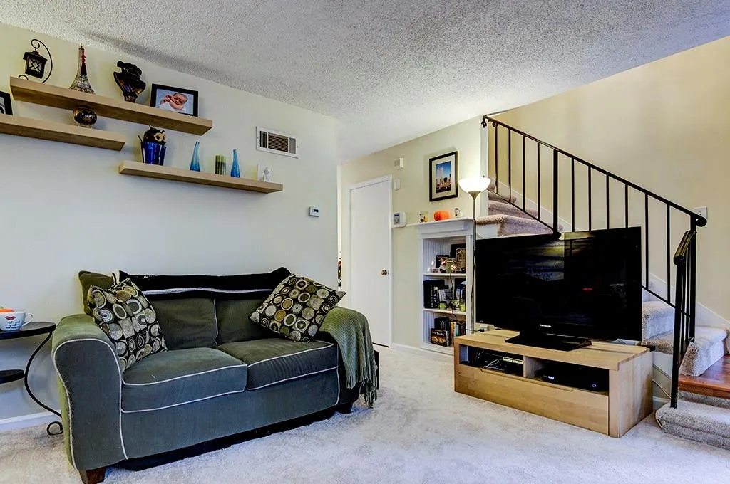 239 Triumph Drive Unit -, Atlanta, Georgia 30327, 2 Bedrooms Bedrooms, ,2 BathroomsBathrooms,Residential,Sold,239 Triumph Drive Unit -,5932834