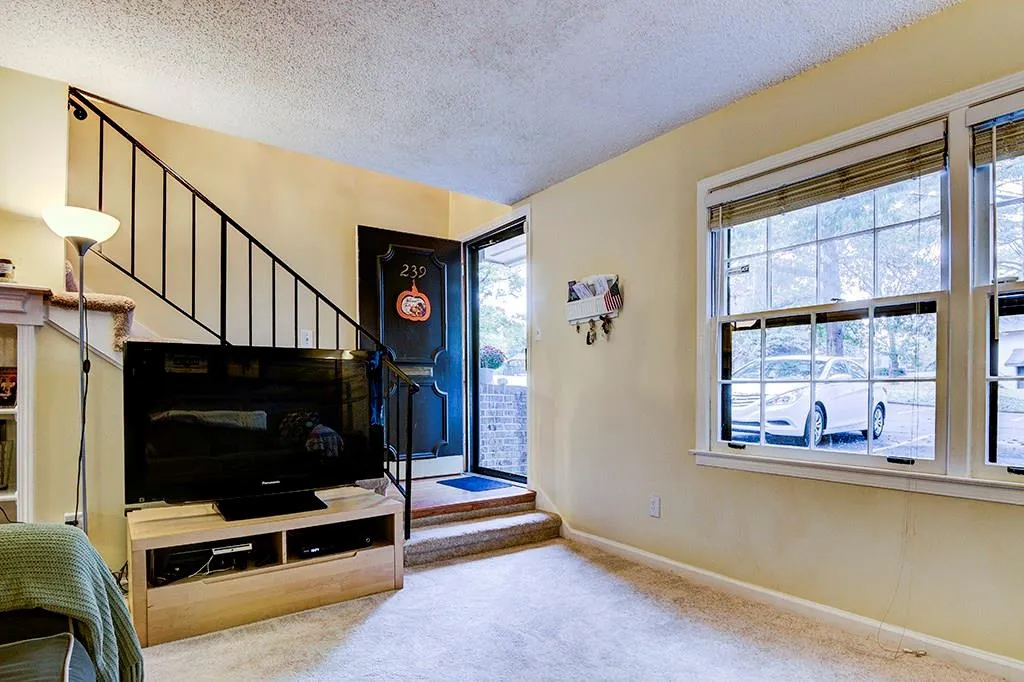 239 Triumph Drive Unit -, Atlanta, Georgia 30327, 2 Bedrooms Bedrooms, ,2 BathroomsBathrooms,Residential,Sold,239 Triumph Drive Unit -,5932834