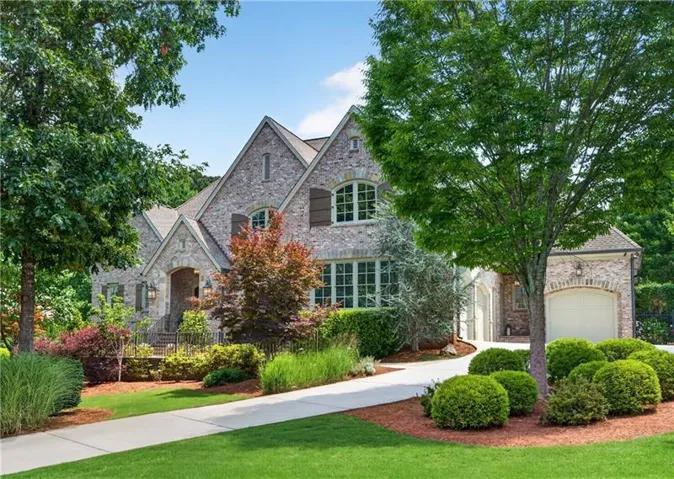 4915 Kettle River Point, Suwanee, Georgia 30024