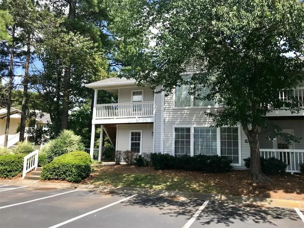 303 Gettysburg Place Unit 303, Atlanta, Georgia 30350, 2 Bedrooms Bedrooms, ,2 BathroomsBathrooms,Residential,Sold,303 Gettysburg Place Unit 303,6592671