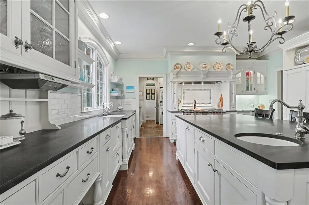 115 Churchill Drive, Atlanta, Georgia 30350, 5 Bedrooms Bedrooms, ,5 BathroomsBathrooms,Residential,For Sale,115 Churchill Drive,7748725