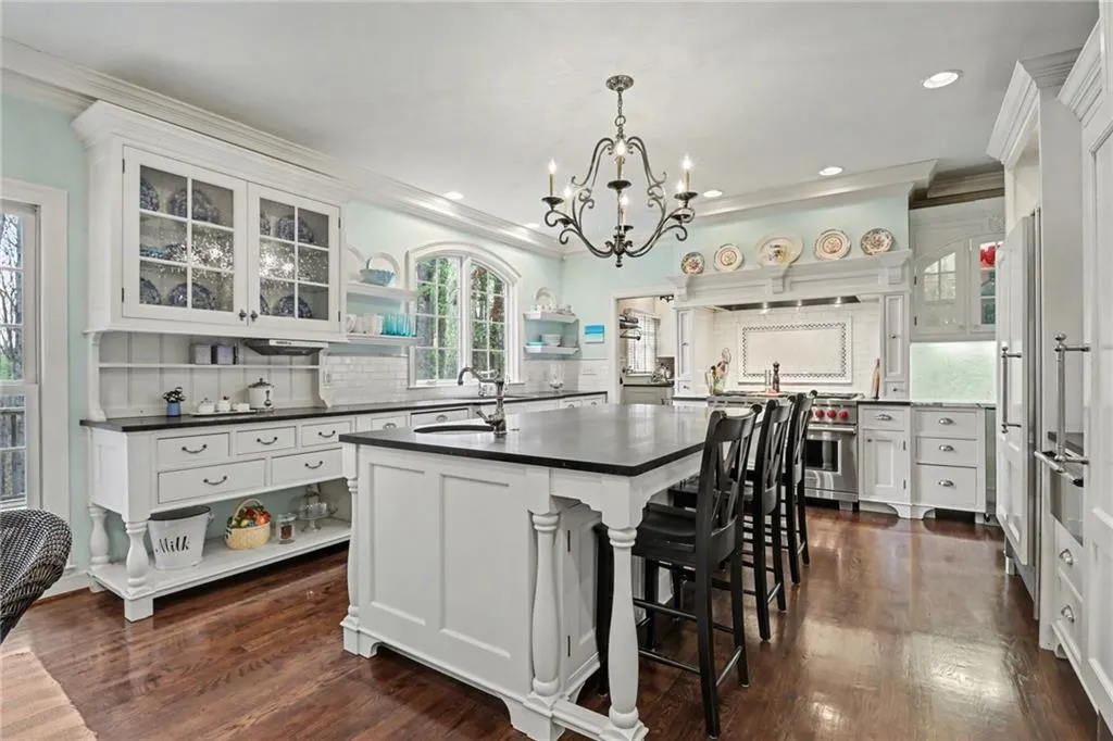 115 Churchill Drive, Atlanta, Georgia 30350, 5 Bedrooms Bedrooms, ,5 BathroomsBathrooms,Residential,For Sale,115 Churchill Drive,7748725