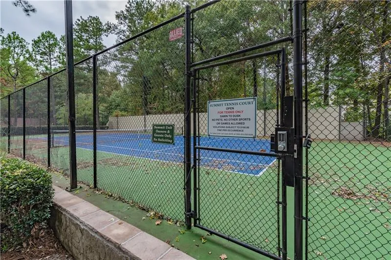 5149 Roswell Road Unit 1, Sandy Springs, Georgia 30342, 2 Bedrooms Bedrooms, ,1 BathroomBathrooms,Residential,Sold,5149 Roswell Road Unit 1,6640905