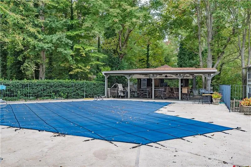 5149 Roswell Road Unit 1, Sandy Springs, Georgia 30342, 2 Bedrooms Bedrooms, ,1 BathroomBathrooms,Residential,Sold,5149 Roswell Road Unit 1,6640905