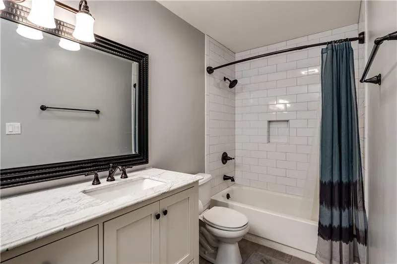 5149 Roswell Road Unit 1, Sandy Springs, Georgia 30342, 2 Bedrooms Bedrooms, ,1 BathroomBathrooms,Residential,Sold,5149 Roswell Road Unit 1,6640905