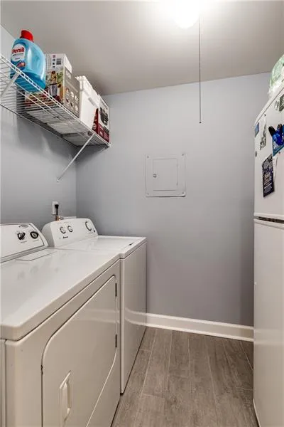 5149 Roswell Road Unit 1, Sandy Springs, Georgia 30342, 2 Bedrooms Bedrooms, ,1 BathroomBathrooms,Residential,Sold,5149 Roswell Road Unit 1,6640905