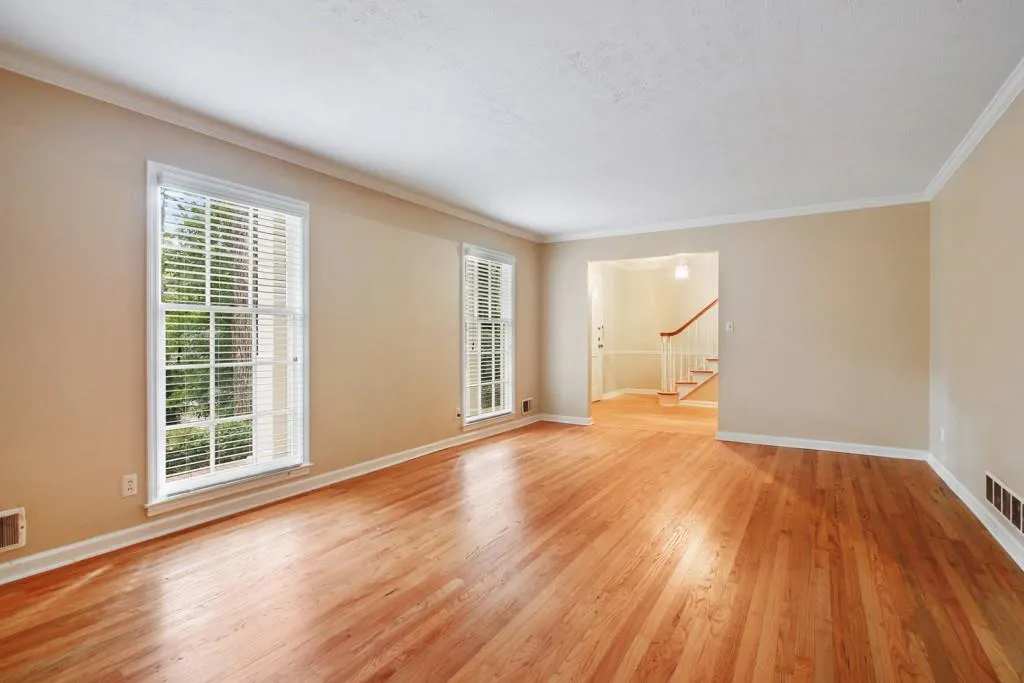 220 Glencourtney Drive, Sandy Springs, Georgia 30328, 4 Bedrooms Bedrooms, ,2 BathroomsBathrooms,Residential,Sold,220 Glencourtney Drive,5921510