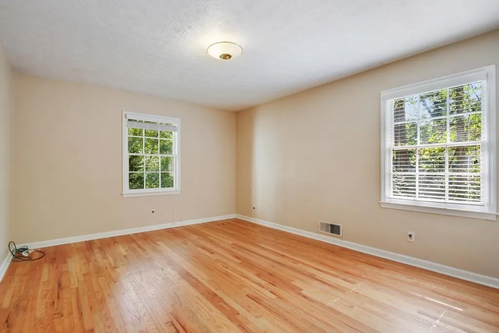 220 Glencourtney Drive, Sandy Springs, Georgia 30328, 4 Bedrooms Bedrooms, ,2 BathroomsBathrooms,Residential,Sold,220 Glencourtney Drive,5921510