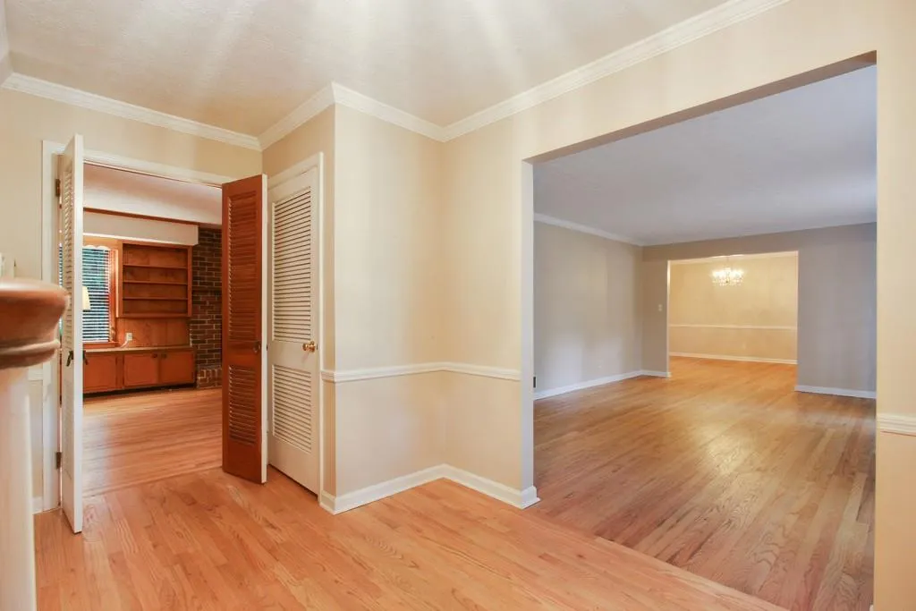 220 Glencourtney Drive, Sandy Springs, Georgia 30328, 4 Bedrooms Bedrooms, ,2 BathroomsBathrooms,Residential,Sold,220 Glencourtney Drive,5921510