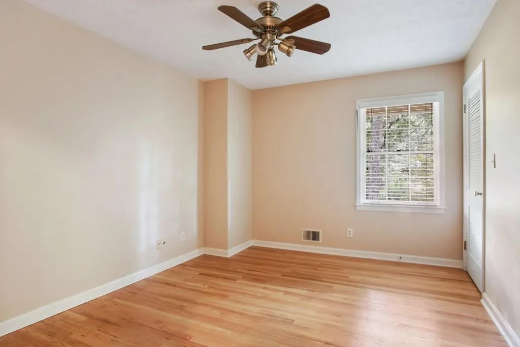 220 Glencourtney Drive, Sandy Springs, Georgia 30328, 4 Bedrooms Bedrooms, ,2 BathroomsBathrooms,Residential,Sold,220 Glencourtney Drive,5921510