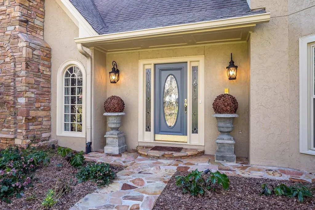 125 Grogans Landing, Sandy Springs, Georgia 30350, 5 Bedrooms Bedrooms, ,5 BathroomsBathrooms,Residential,Sold,125 Grogans Landing,6671532