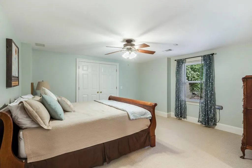 125 Grogans Landing, Sandy Springs, Georgia 30350, 5 Bedrooms Bedrooms, ,5 BathroomsBathrooms,Residential,Sold,125 Grogans Landing,6671532
