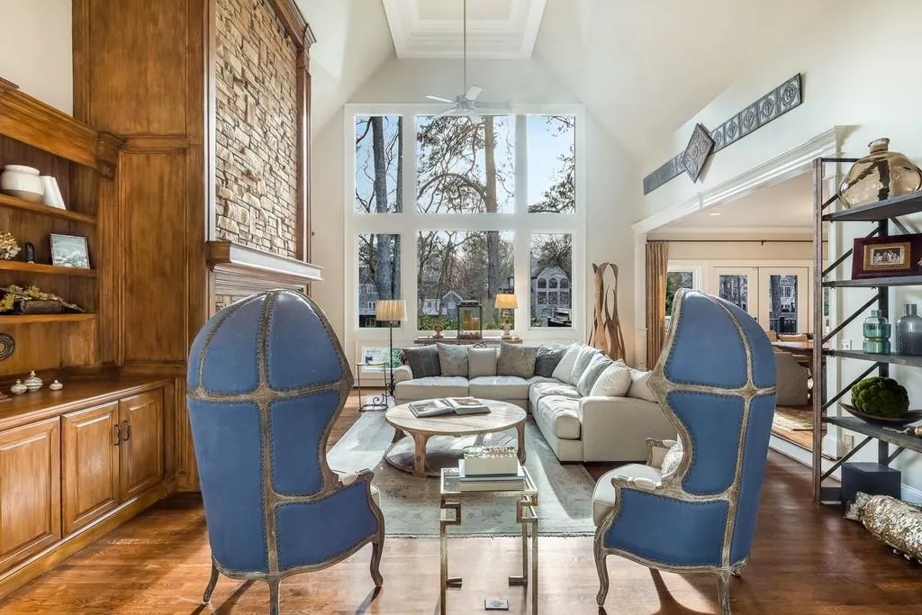 125 Grogans Landing, Sandy Springs, Georgia 30350, 5 Bedrooms Bedrooms, ,5 BathroomsBathrooms,Residential,Sold,125 Grogans Landing,6671532