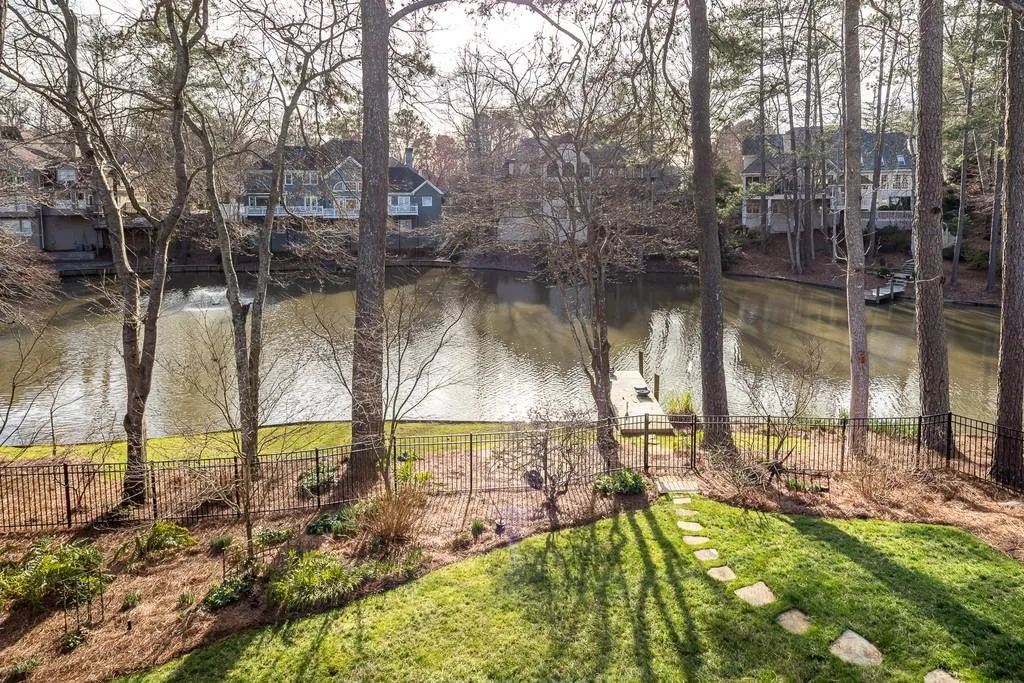 125 Grogans Landing, Sandy Springs, Georgia 30350, 5 Bedrooms Bedrooms, ,5 BathroomsBathrooms,Residential,Sold,125 Grogans Landing,6671532