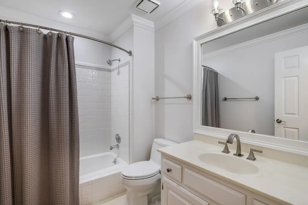 125 Grogans Landing, Sandy Springs, Georgia 30350, 5 Bedrooms Bedrooms, ,5 BathroomsBathrooms,Residential,Sold,125 Grogans Landing,6671532