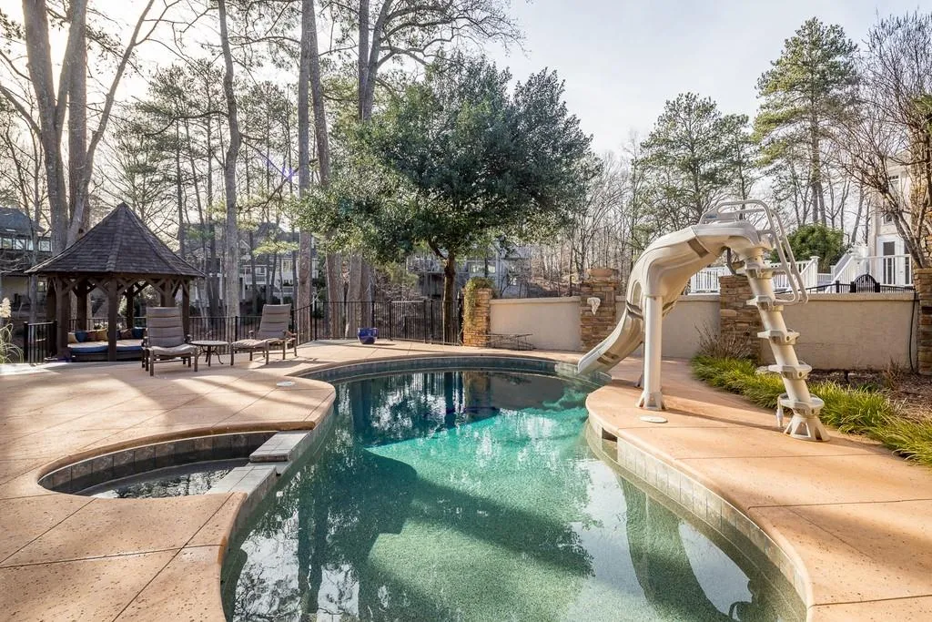 125 Grogans Landing, Sandy Springs, Georgia 30350, 5 Bedrooms Bedrooms, ,5 BathroomsBathrooms,Residential,Sold,125 Grogans Landing,6671532
