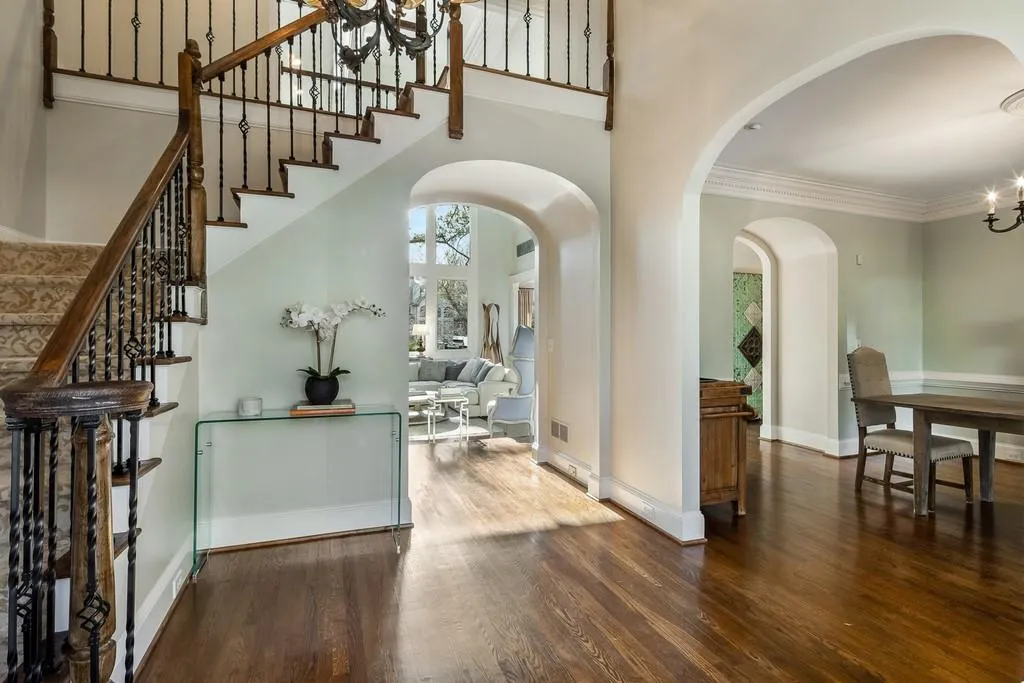 125 Grogans Landing, Sandy Springs, Georgia 30350, 5 Bedrooms Bedrooms, ,5 BathroomsBathrooms,Residential,Sold,125 Grogans Landing,6671532