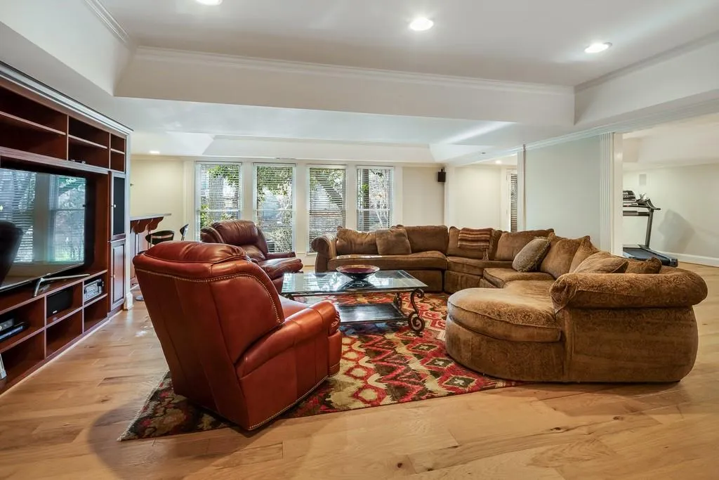 125 Grogans Landing, Sandy Springs, Georgia 30350, 5 Bedrooms Bedrooms, ,5 BathroomsBathrooms,Residential,Sold,125 Grogans Landing,6671532