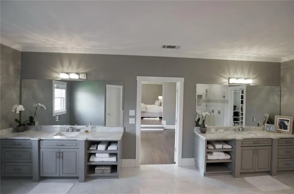 780 Starlight Drive, Atlanta, Georgia 30342, 6 Bedrooms Bedrooms, ,6 BathroomsBathrooms,Residential,Sold,780 Starlight Drive,6545678