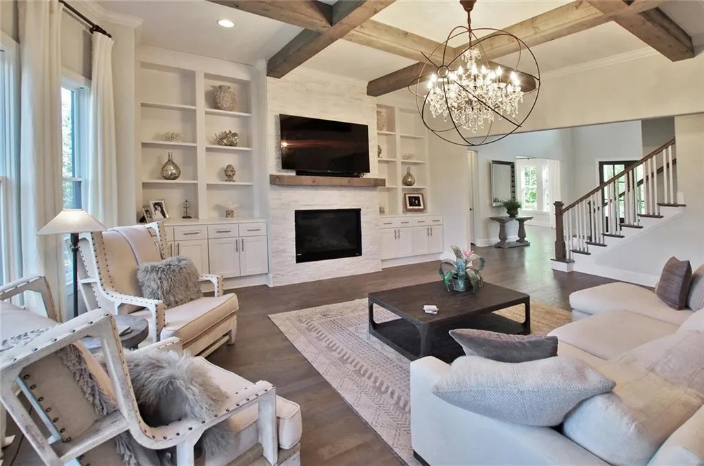 780 Starlight Drive, Atlanta, Georgia 30342, 6 Bedrooms Bedrooms, ,6 BathroomsBathrooms,Residential,Sold,780 Starlight Drive,6545678