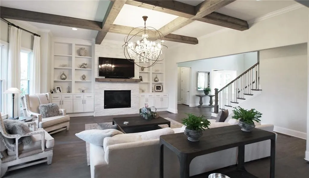 780 Starlight Drive, Atlanta, Georgia 30342, 6 Bedrooms Bedrooms, ,6 BathroomsBathrooms,Residential,Sold,780 Starlight Drive,6545678